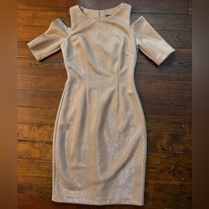 Vince Camuto gold metallic off shoulder sexy zip up dress size 4